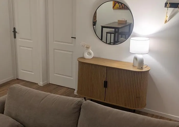 Cozy Centre Coupole Arenes Apartment *